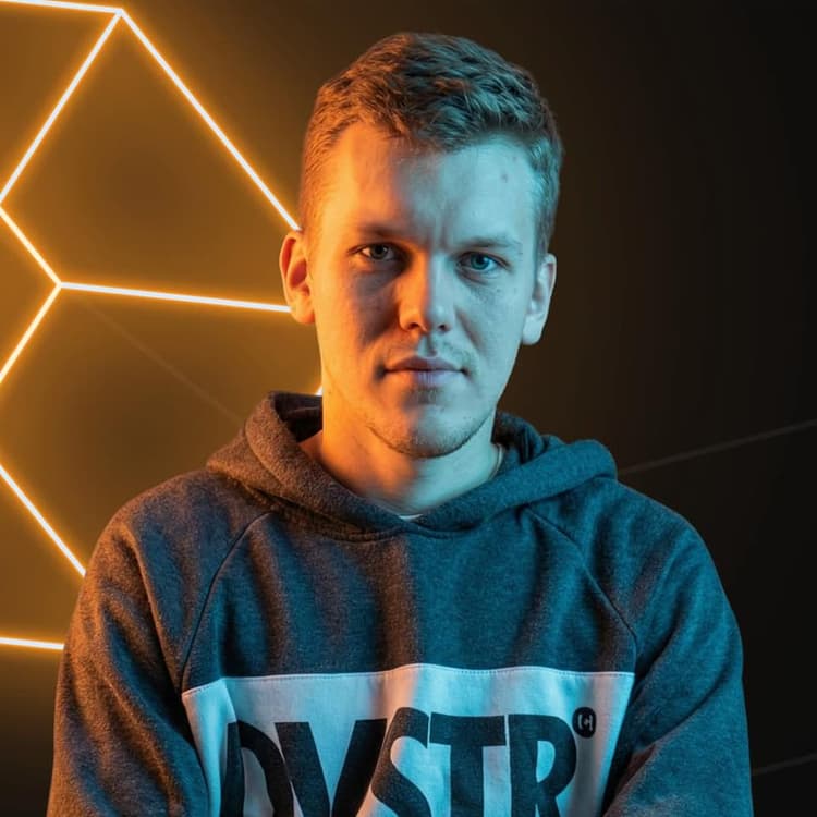 Кирилл Чекменев